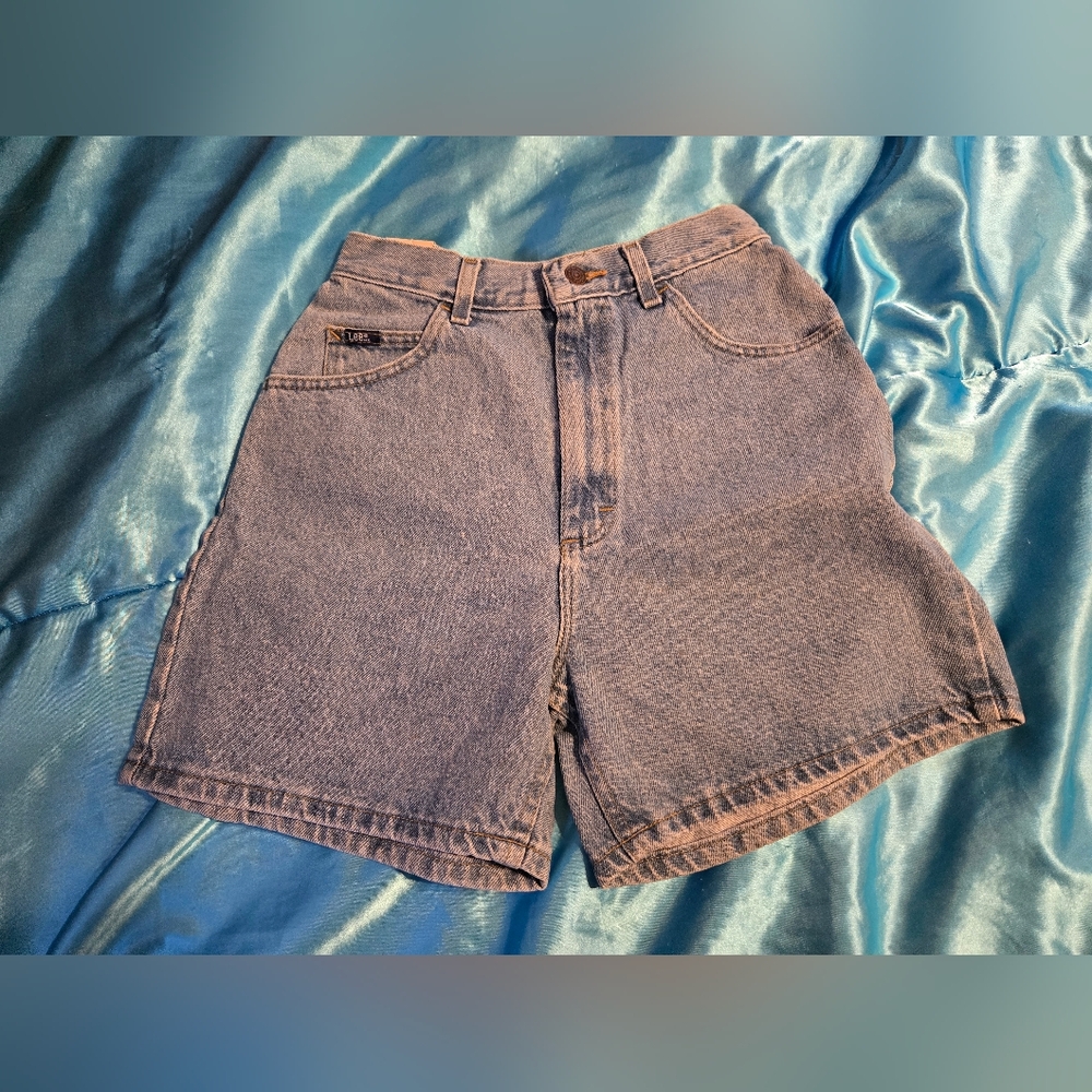Lee Relaxed Fit Vintage Mom Jean Shorts NWT Size 10 M